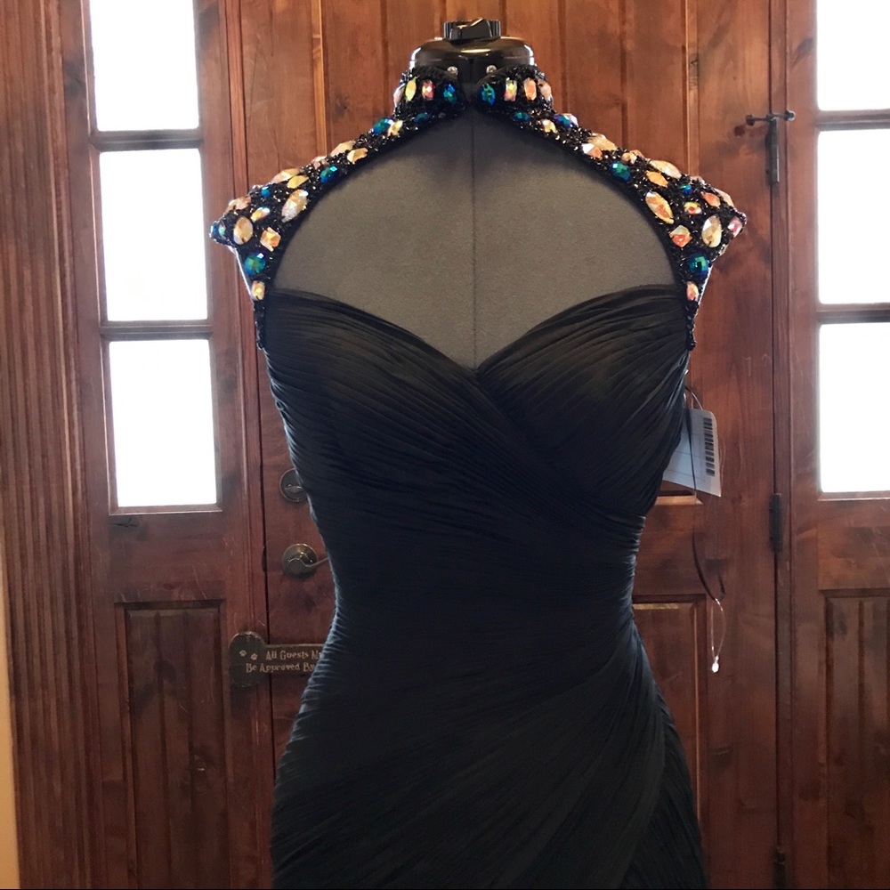MAC DUGGAL Crystal Ruched Prom Gown! NEW! - Picture 3 of 8